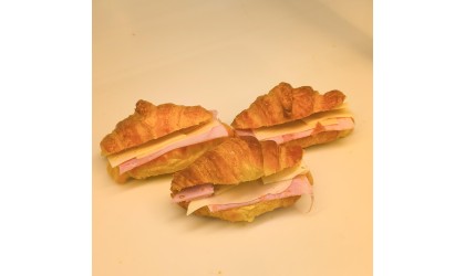 Mini croissants rellenos